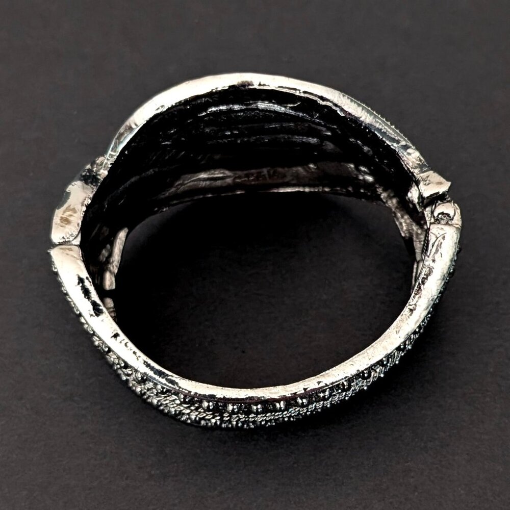 Gray metal hinge closure bracelet with black bead detail - Picture 11 of 14